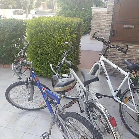 Andros בית נופש *